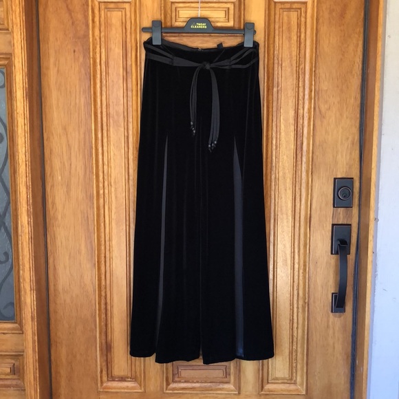 Black Velvet Satin Wide Split Leg Pants - Picture 3 of 8